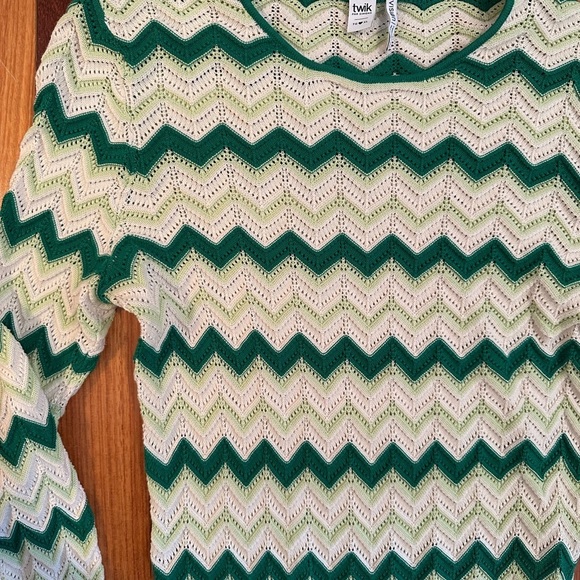 Twik | Simon’s zigzag green and white knit long sleeve dress size xl - Picture 3 of 3
